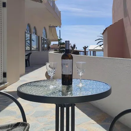 Azure Mare Apartament *